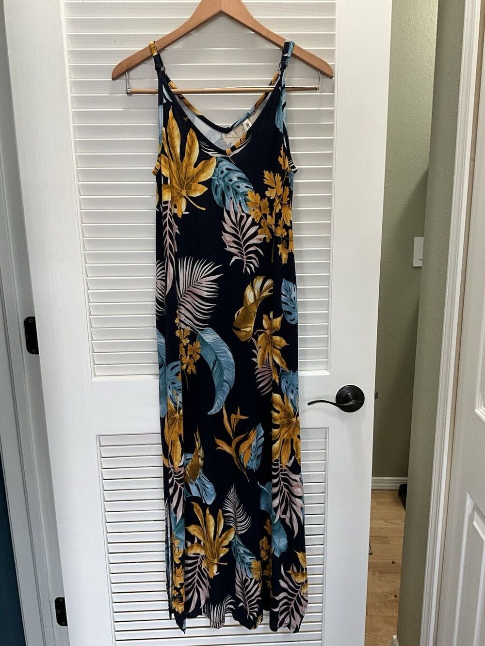 Grecerelle Floral Tropical Maxi Dress V-Neck Adjustable Straps Size Medium